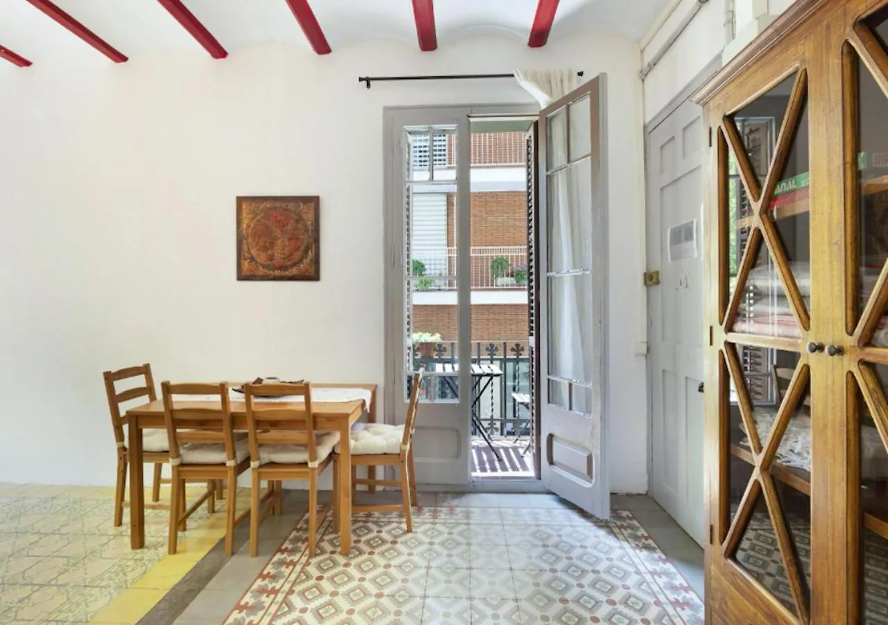 Great Apartment In Sagrada Familia With Balcony Barcelona