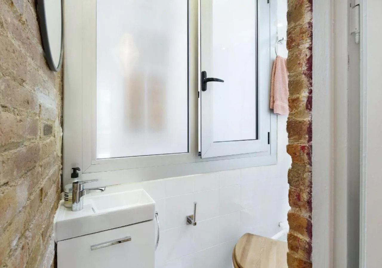 Great Apartment In Sagrada Familia With Balcony Barcelona