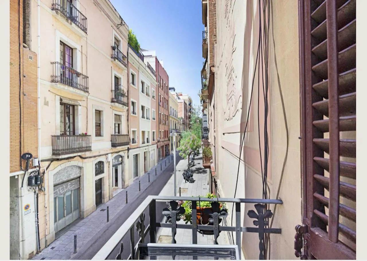 Great Apartment In Sagrada Familia With Balcony Barcelona