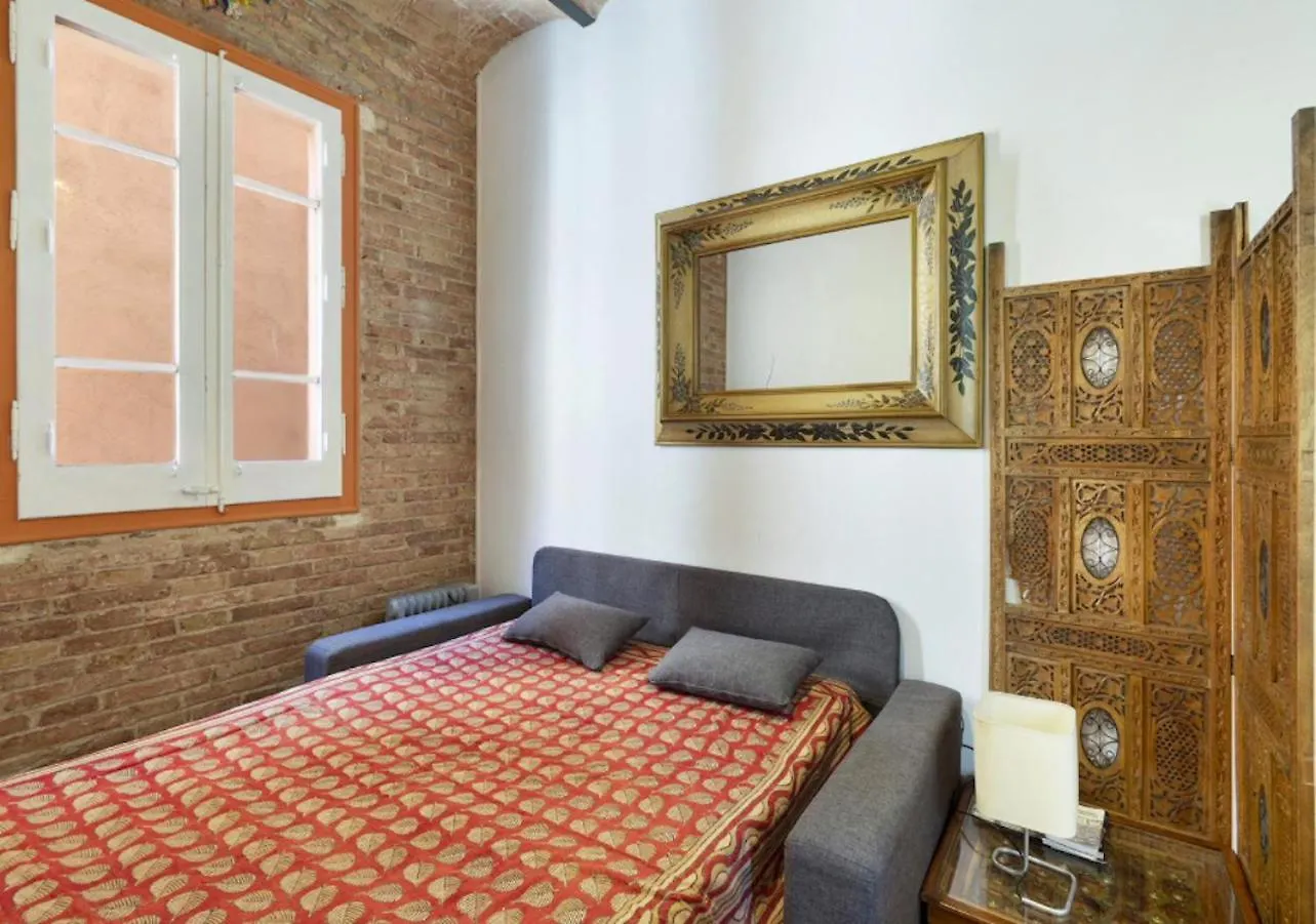 Great Apartment In Sagrada Familia With Balcony Barcelona