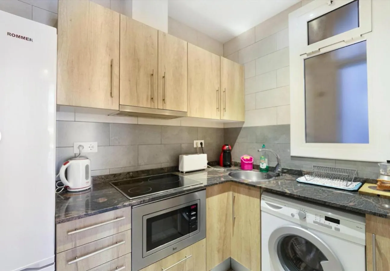 Great Apartment In Sagrada Familia With Balcony Barcelona